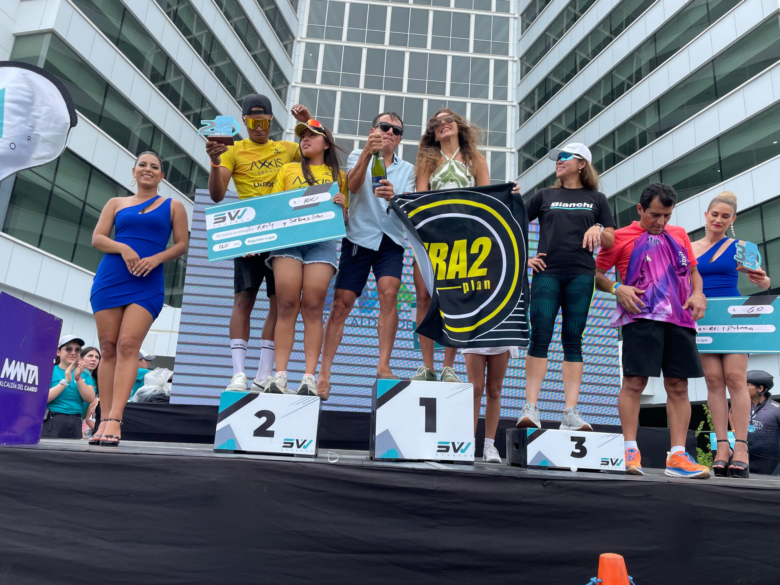 Ciclistas en carrera